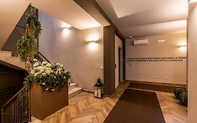 Bed & Breakfast La Home And Apartments